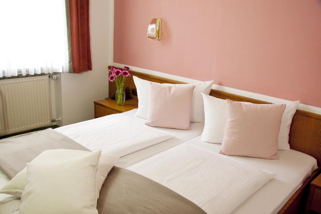 Stadthotel Эрдинг Экстерьер фото